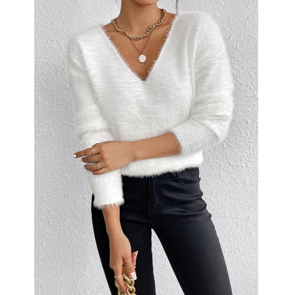 White Fuzzy V-Neck Pullover Knit Sweater Long Sleeve - Picture 2 of 12